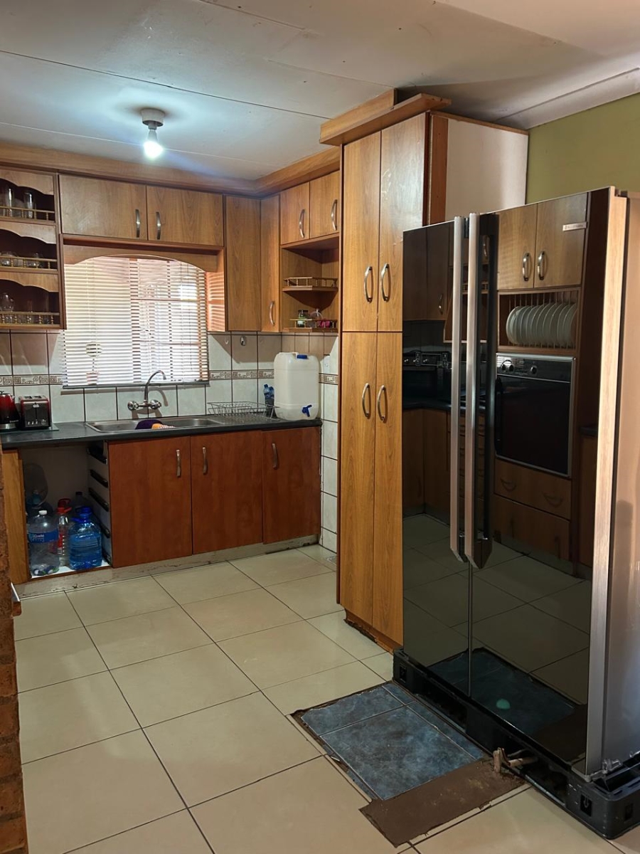 To Let 3 Bedroom Property for Rent in Kathu Northern Cape